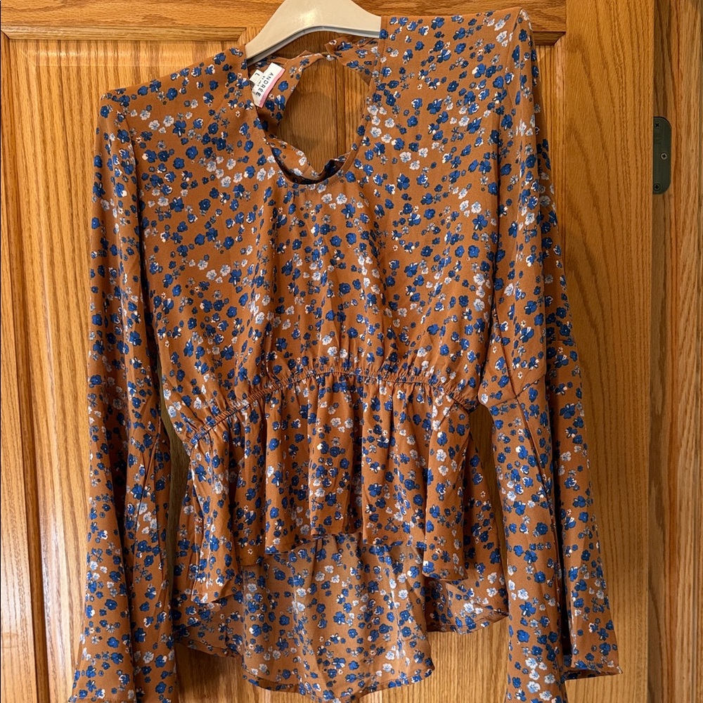 ANDREE BY UNIT Floral Brown and Blue Blouse